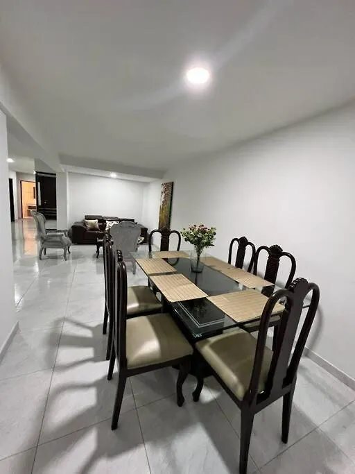 Casa 2 Piso, Excelente Ubicacion! Lägenhet Cali